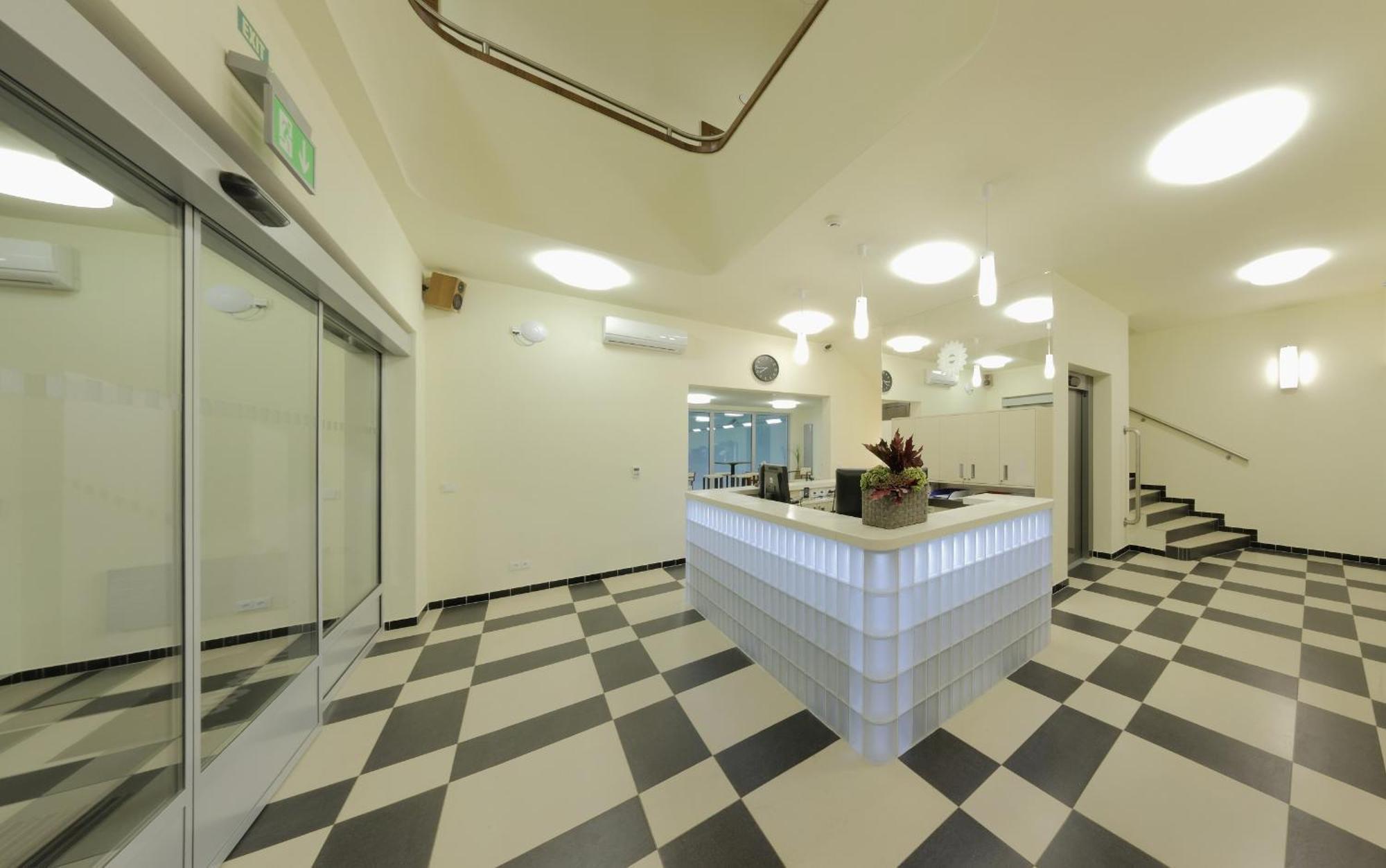 Esmarin Wellness Hotel Мнишек-под-Брди Экстерьер фото